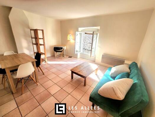 Appartement à vendre 214 000 € 2 pièces 1 chambre 54 m² Étage 3/3 Saint-Rémy-de-Provence 13210
