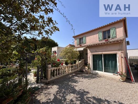 Maison à vendre 315 000 € 4 pièces 3 chambres 110 m² 500 m² de terrain Milhaud 30540