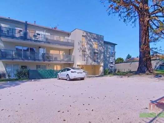 Appartement à vendre 215 000 € 3 pièces 2 chambres 61,55 m² Étage 1/1 Autres quartiers et hameaux Pont-Évêque 38780