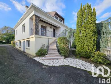 Maison à vendre 239 000 € 14 pièces 6 chambres 220 m² 750 m² de terrain Montréverd 85260