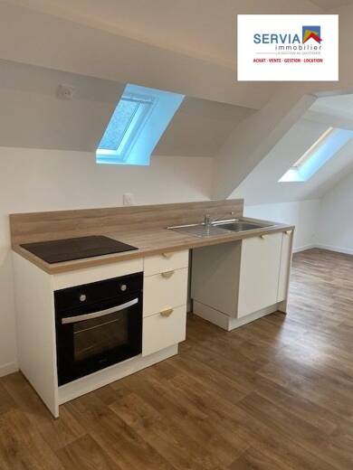 Appartement à louer 550 € 2 pièces 1 chambre 44,2 m² Dernier étage, Étage 2/2 Quimper 29000