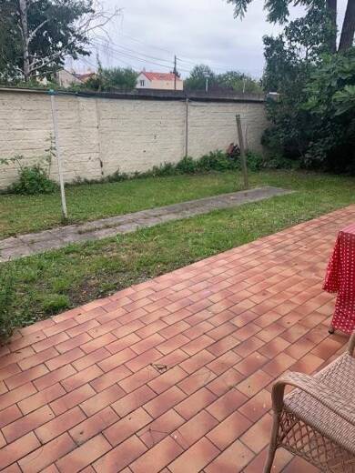 Maison à louer 1 200 € 3 pièces 2 chambres 70 m² Montreuil 93100