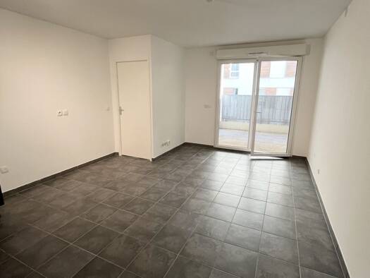 Appartement à louer - Première occupation 800 € 2 pièces 1 chambre 36 m² 4ème étage La Capelette Marseille 10ème arrondissement 13010