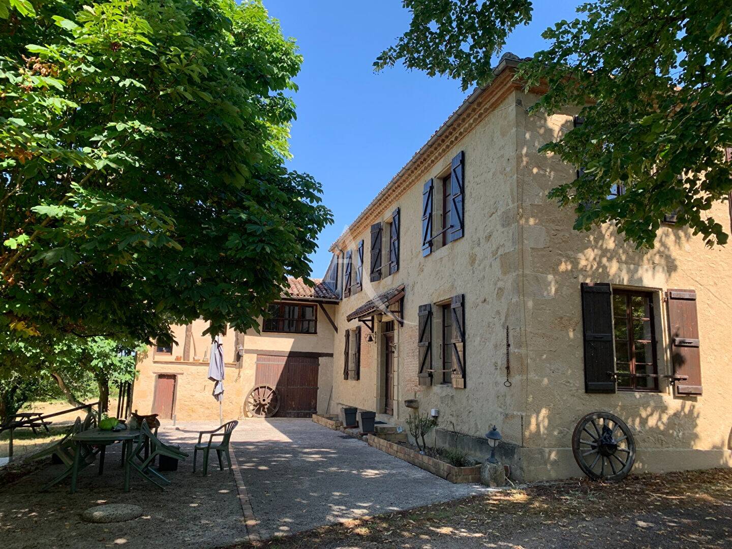 Maison à vendre, 434m², SEISSAN