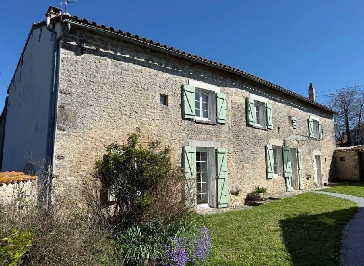 Maison à vendre, 184m², VILLEFAGNAN