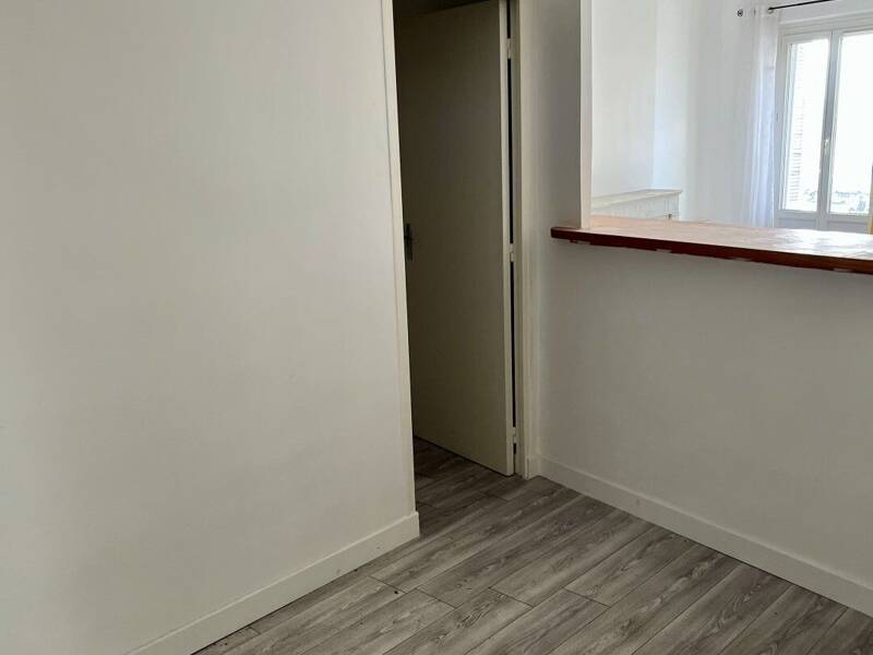 Maison à louer, 74m², MARSEILLE 5E