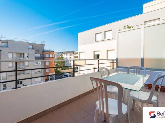 Appartement à vendre 367 000 € 4 pièces 3 chambres 85,01 m² Étage 3/4 Centre Ville Reims 51100