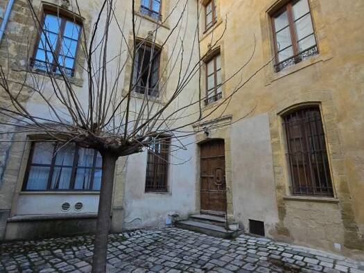 Immeuble à vendre 789 500 € 231,47 m² Zone Urbaine Lambesc 13410