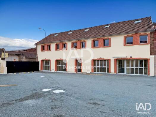 Local d'activités à louer 815 € 13 m² d'espace de stockage Chevrières 60710