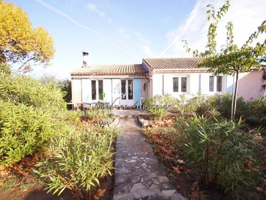 Maison de plain-pied à vendre 329 000 € 5 pièces 3 chambres 88 m² 516 m² de terrain Le Val 83143