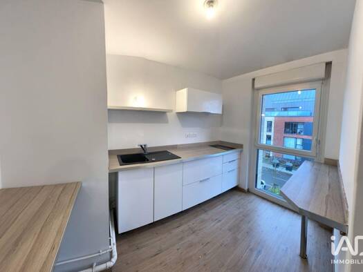 Appartement à louer 666 € 2 pièces 1 chambre 48 m² RDC/3 Burgault-Fort Seclin 59113