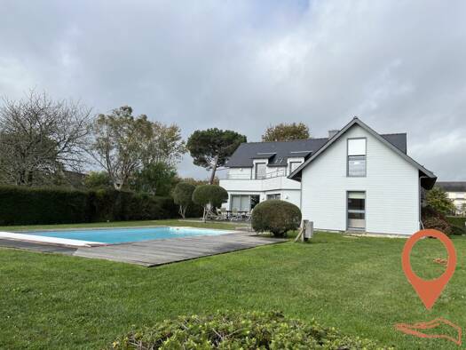 Maison à vendre 731 500 € 9 pièces 6 chambres 245,3 m² 1 587 m² de terrain La Forêt-Fouesnant 29940