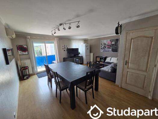 Colocation à louer 650 € 1 pièce 1 chambre 10 m² 2ème étage Azurville-Val Claret Antibes 06600