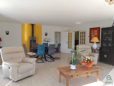 Villa à vendre 748 800 € 8 pièces 6 chambres 229 m² 2 500 m² de terrain La Turballe 44420