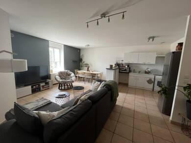 Appartement à louer 610 € 2 pièces 1 chambre 53 m² RDC Villars-les-Dombes 01330