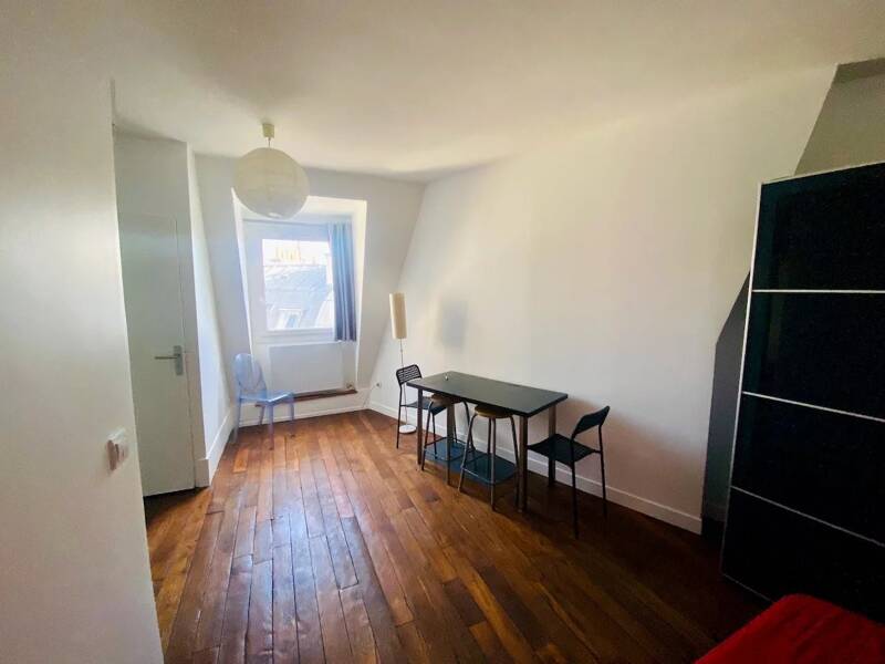 Maison à louer, 22m², PARIS 18E