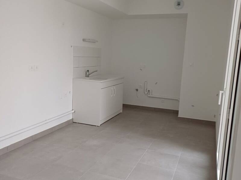 Maison à louer, 67m², LYON 8E