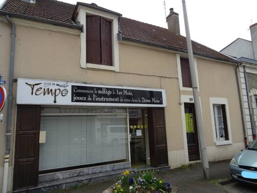 Maison à vendre 60 000 € 7 pièces 5 chambres 125 m² Cosne-cours-sur-Loire 58200