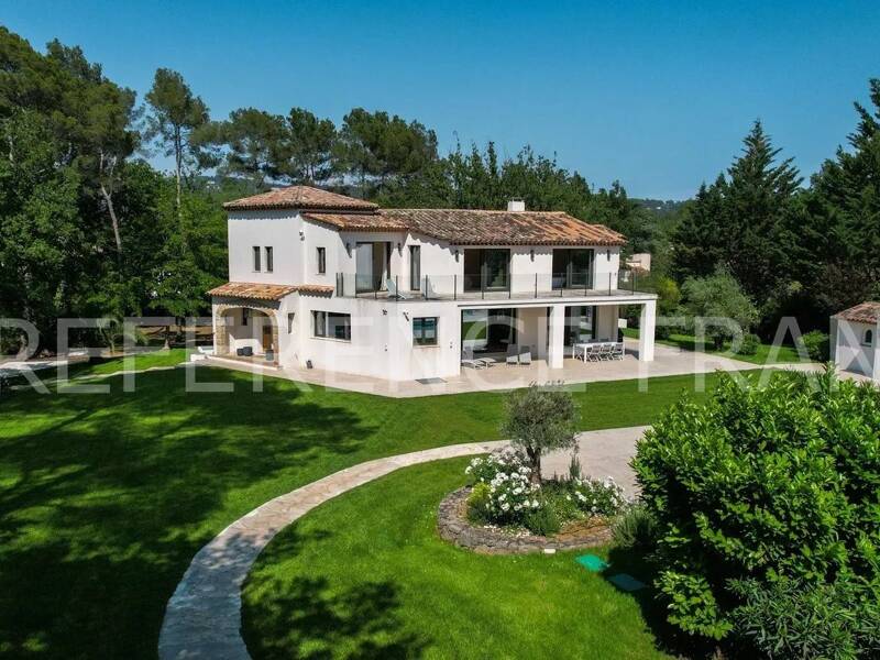 Maison à louer, 370m², MOUGINS