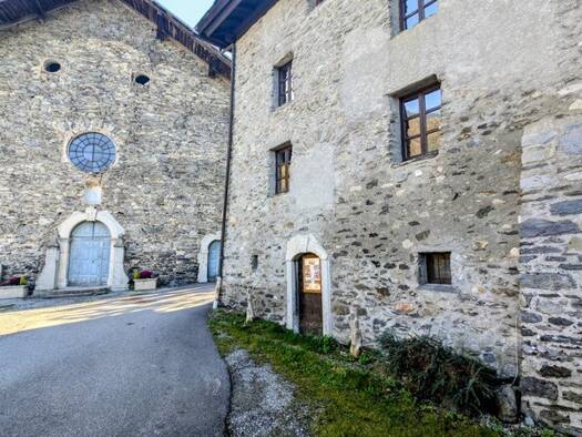 Maison à vendre - neuf 2 199 000 € 8 pièces 4 chambres 596 m² 750 m² de terrain Courchevel 73120