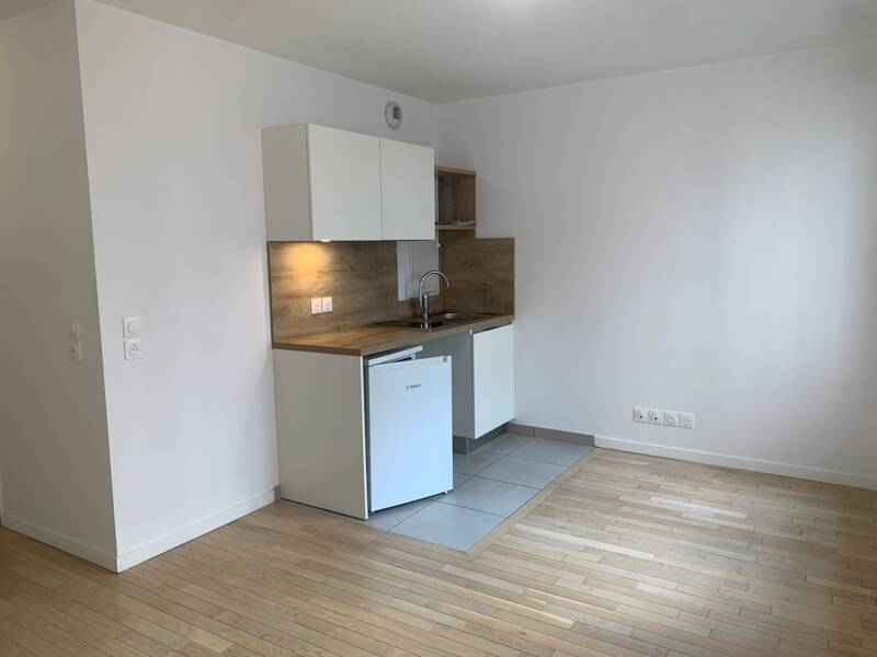 Maison à louer, 28m², SURESNES