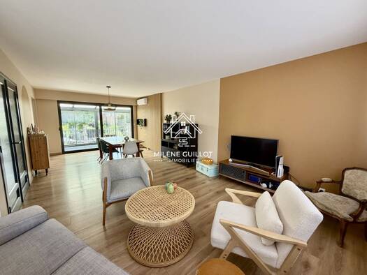 Maison à vendre 335 000 € 4 pièces 3 chambres 125 m² 270 m² de terrain Quesnoy-sur-Deûle 59890