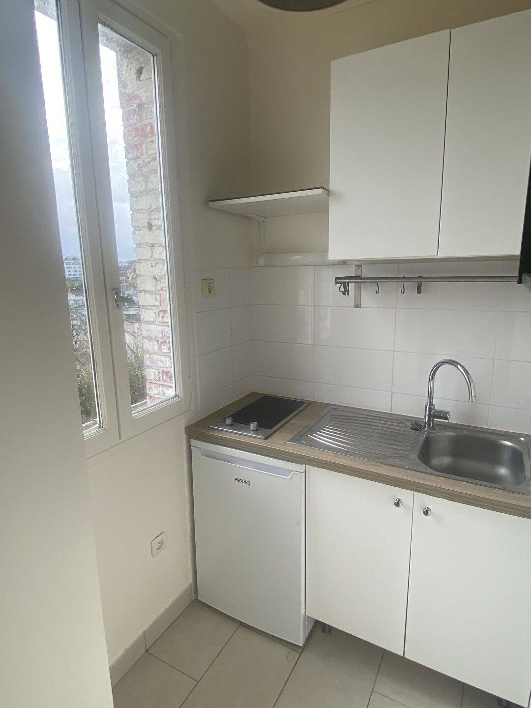 Maison à louer, 33m², SAINT MAUR DES FOSSES