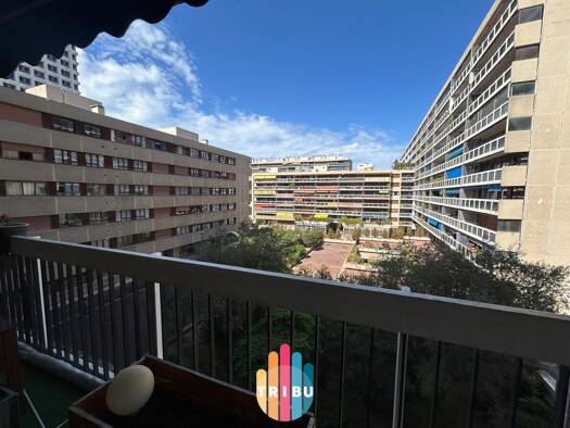 Appartement à vendre 299 000 € 4 pièces 3 chambres 95 m² 3ème étage Marseille 6ème arrondissement 13006