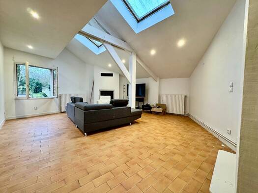 Maison à louer 1 290 € 4 pièces 3 chambres 91 m² Chantilly 60500