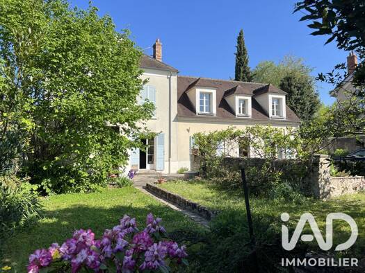 Maison à vendre 479 000 € 9 pièces 8 chambres 204 m² 557 m² de terrain La Ferté-Alais 91590