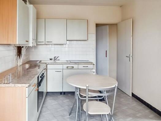 Appartement à vendre 106 000 € 3 pièces 2 chambres 57,2 m² Étage 3/3 Cheval Blanc Saint-Pierre-des-Corps 37700