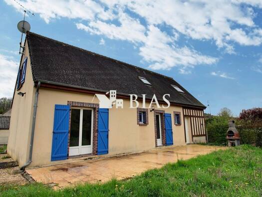 Maison à vendre 178 500 € 6 pièces 5 chambres 118,6 m² 983 m² de terrain Conches-en-Ouche 27190