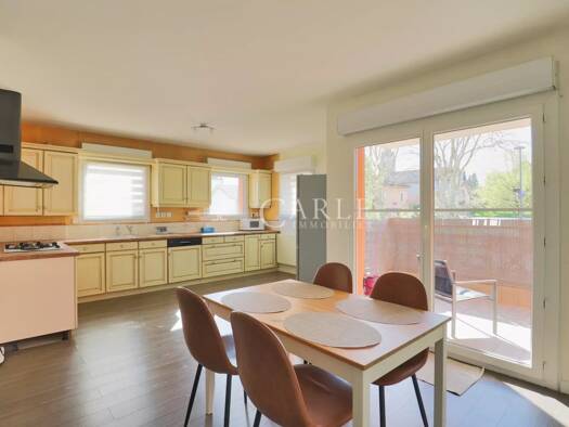 Appartement à vendre 345 000 € 4 pièces 3 chambres 88 m² 1er étage Villette-d'Anthon 38280