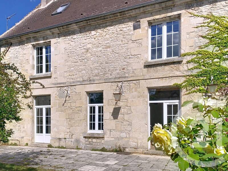 Maison à louer, 292m², CREPY EN VALOIS