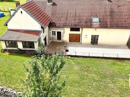 Maison à vendre 225 000 € 6 pièces 3 chambres 132 m² 3 354 m² de terrain Sornay 70150