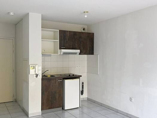 Appartement à vendre 78 600 € 2 pièces 1 chambre 37,4 m² RDC Le Bourg Amilly 45200