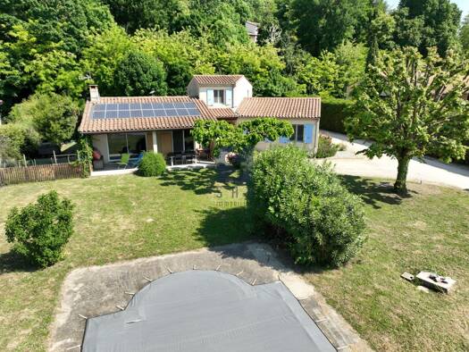 Maison à vendre 549 500 € 8 pièces 6 chambres 203 m² 2 100 m² de terrain Allex 26400
