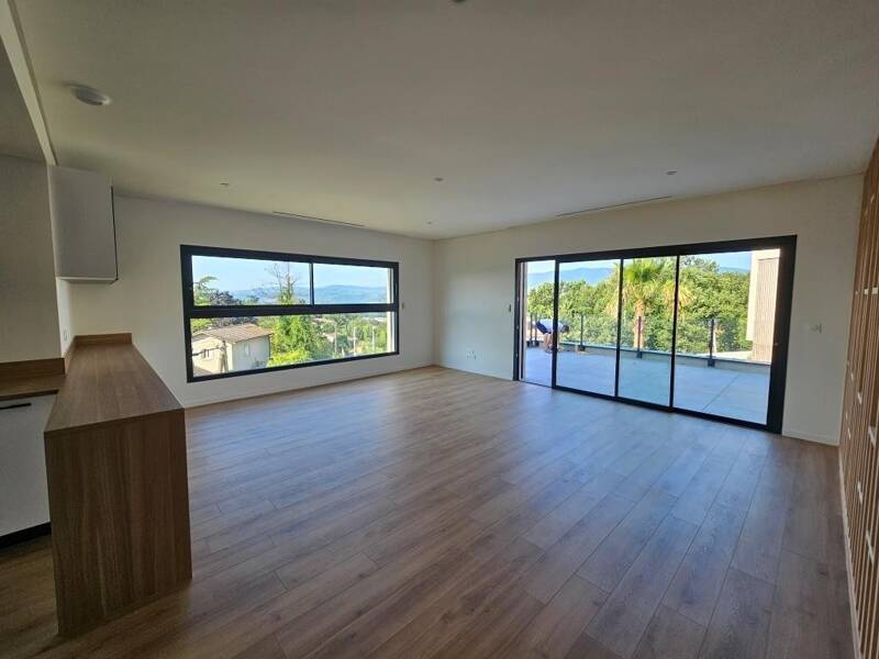 Maison à louer, 142m², SAINT CLAIR DU RHONE