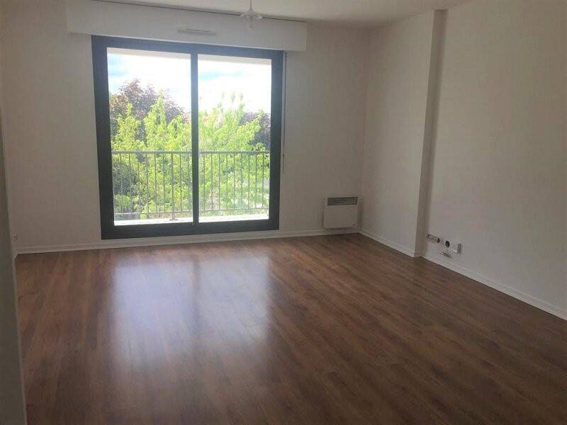 Maison à louer, 50m², SAINT MAUR DES FOSSES