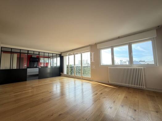 Appartement à vendre 1 075 000 € 5 pièces 3 chambres 110 m² Étage 8/8 Citroën-Boucicaut Paris 15ème arrondissement 75015