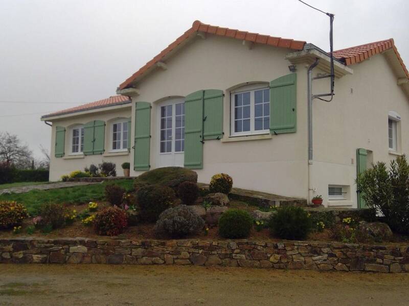 Maison à vendre, 100m², SAINT PIERRE DES ECHAUBROGNES