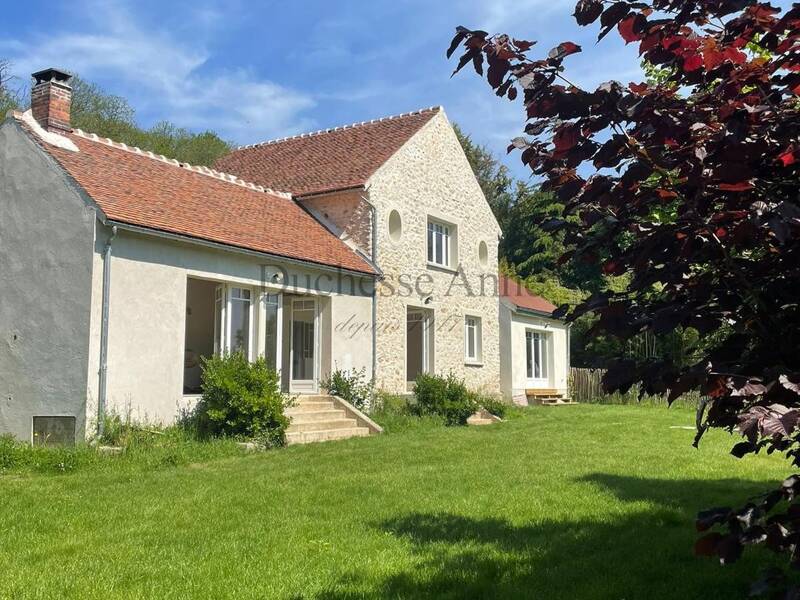 Maison à louer, 206m², LES MESNULS
