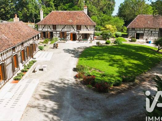 Maison à vendre 572 000 € 7 pièces 3 chambres 176 m² 3 925 m² de terrain Lusigny-sur-Barse 10270