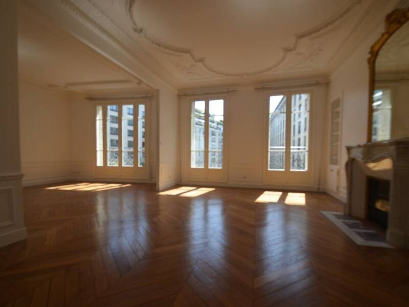 Maison à louer, 110m², PARIS 16E