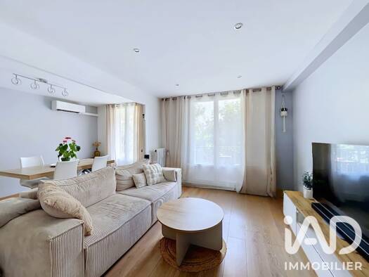 Appartement à vendre 190 000 € 5 pièces 3 chambres 81,97 m² Étage 1/3 Montée des Richesses-Saint Lazare Manosque 04100