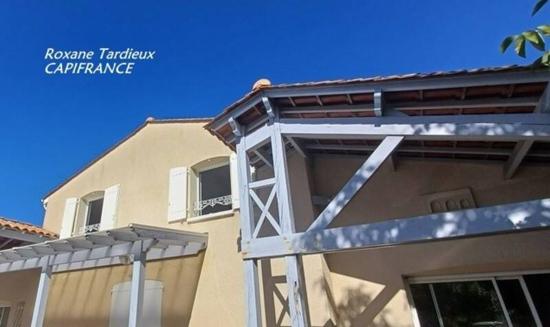 Maison à vendre, 139m², ROULLET SAINT ESTEPHE
