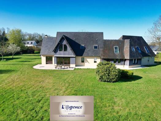 Maison à vendre 588 000 € 8 pièces 5 chambres 280 m² 6 200 m² de terrain Beuzeville 27210