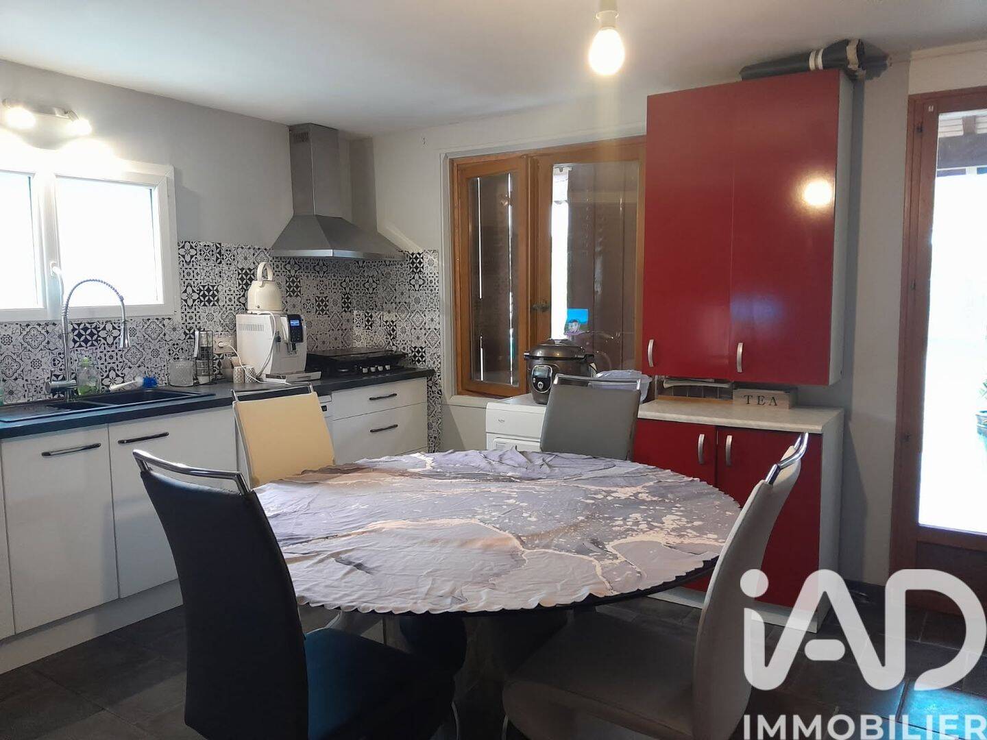 Maison à vendre, 85m², LES EGLISOTTES ET CHALAURES