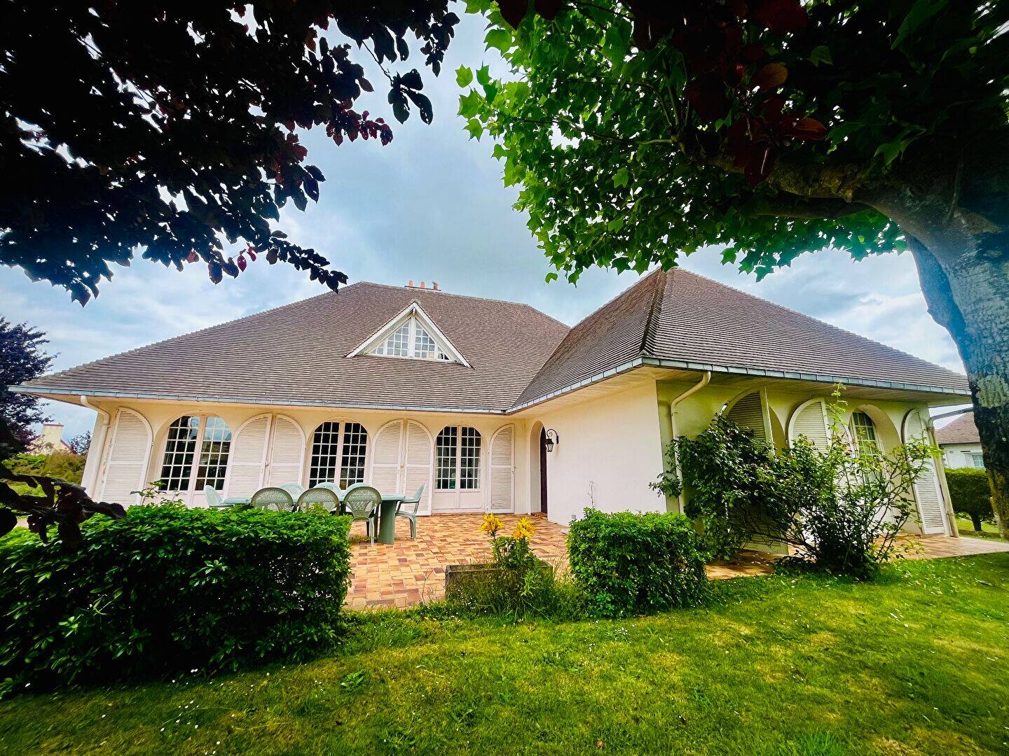 Maison à vendre, 190m², FONTAINE ETOUPEFOUR