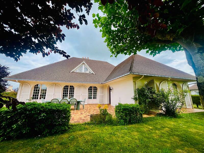 Maison à vendre, 190m², FONTAINE ETOUPEFOUR